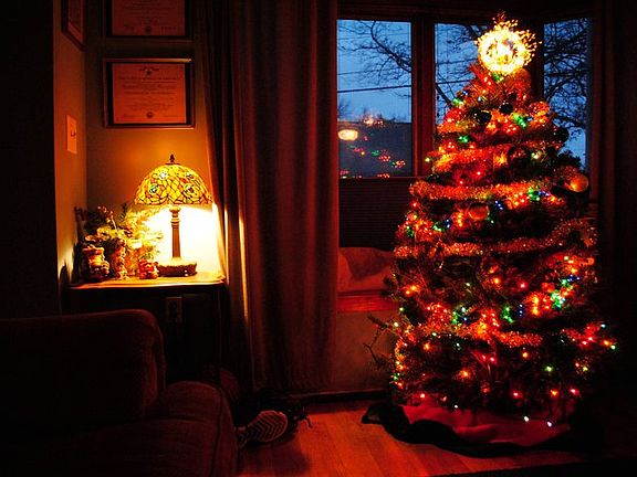 Xmas, living room, 6 BrandAv