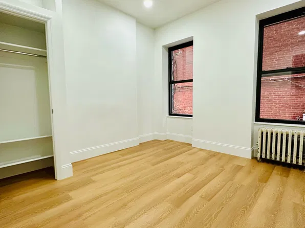 483 Amsterdam Avenue image 1 of 11