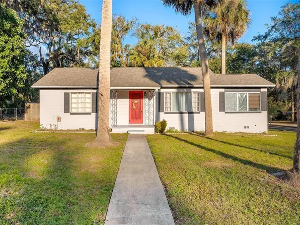 714 Park Dr, Leesburg, FL 34748