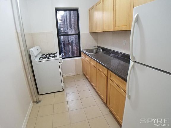 2nd image of 616 W 207th St APT 4H