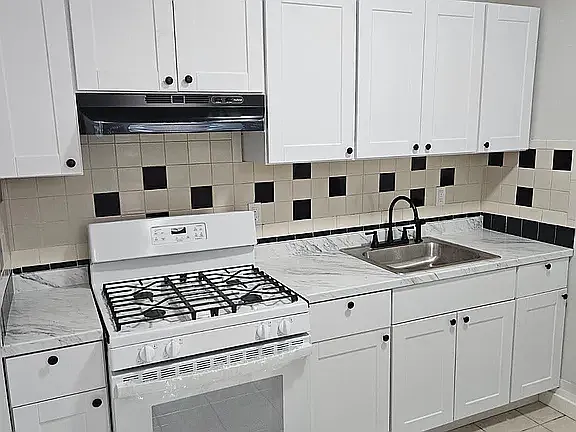 3857 Wyalusing Ave #A — Photo 1