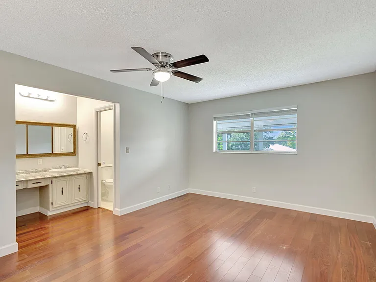 10789 N Military Trl #6 — Photo 26