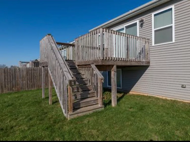 1205 Gardner Pond Ln — Photo 36