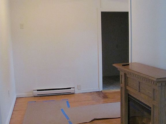 4th image of 6214 Ellis Ave