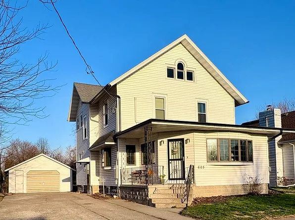 605 State St, Dysart, IA 52224