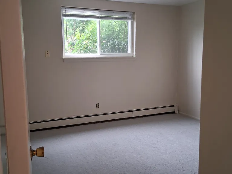 570 Harvey St #1 — Photo 6
