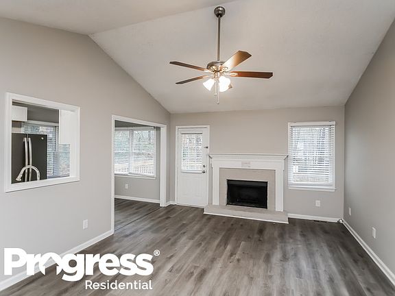 4th image of 54 White Oak Dr