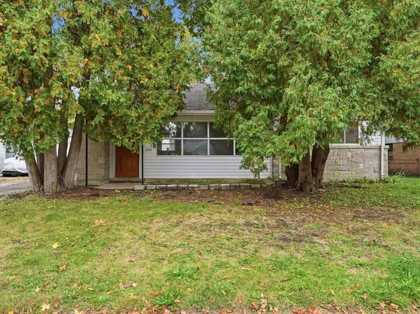 327 Marquette St, Park Forest, IL 60466