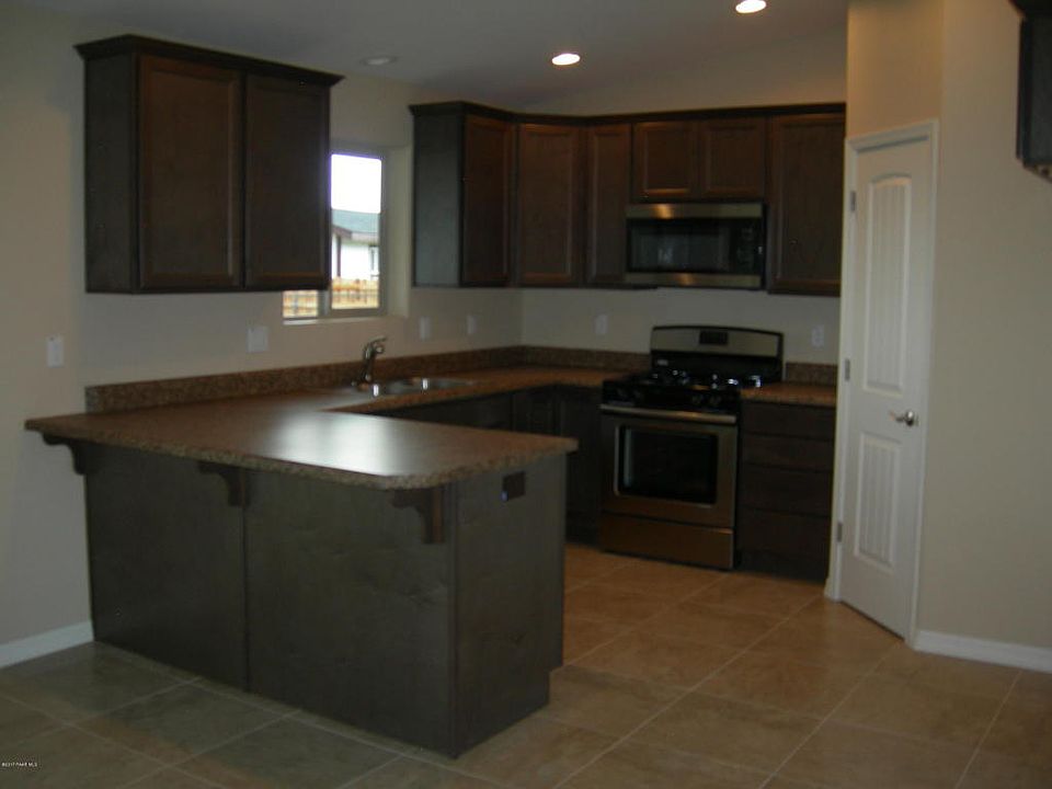 2nd image of 2787 N Indian Wells Dr