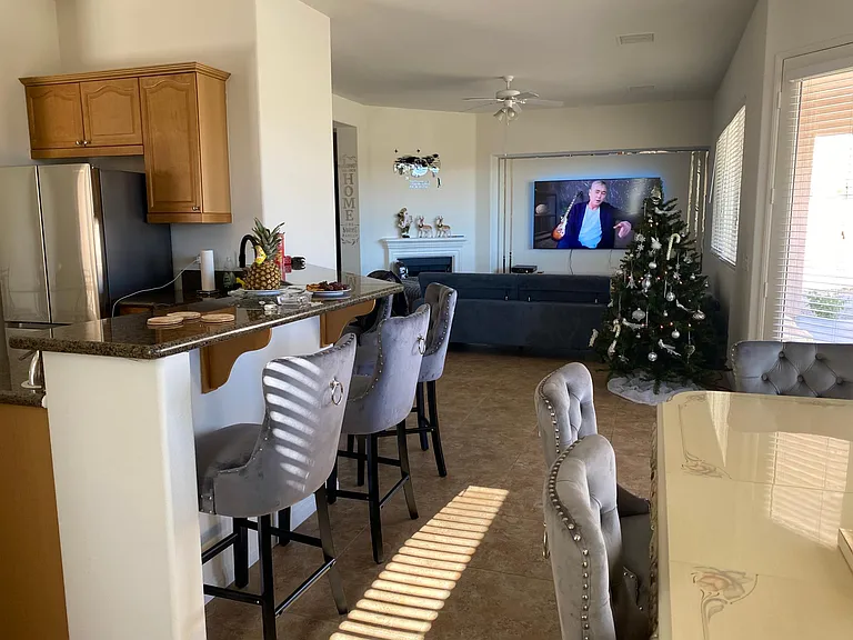 10512 Aurora Pl — Photo 5