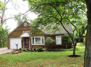 100 Maplewood Dr, Columbia, MO 65203