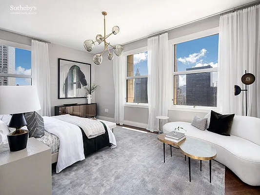 Sold by Sotheby's International Realty | media 9