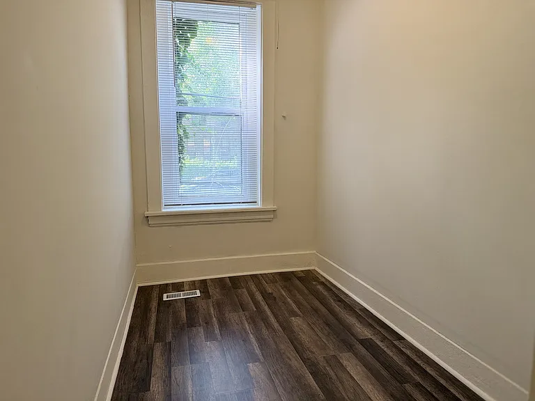 11335 S Langley Ave #1 — Photo 13