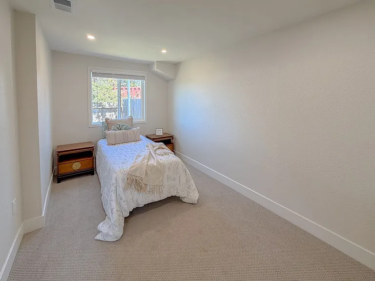 1 bed, 1.0 bath, 503 sqft, $2,195 — Photo 11