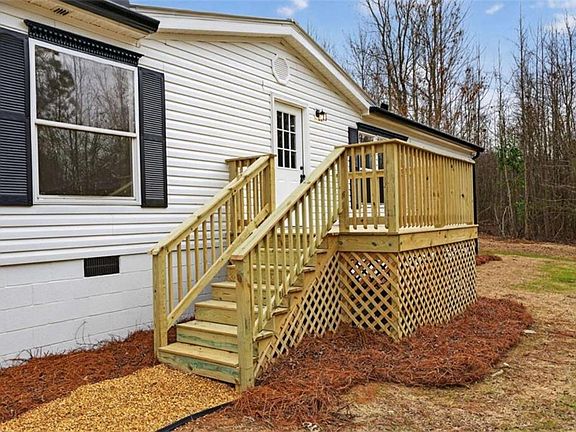 4th image of 329 Brook Rd