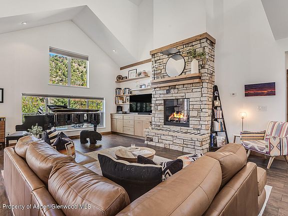 5th image of 101 Cliff Rose Way