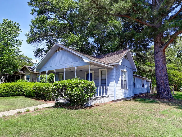 3602 Main St — Photo 1
