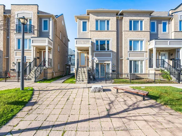 60 Fairwood Cir #142, Brampton, ON L6R 0Y6