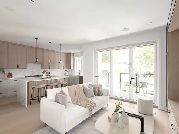 5965 Granville St, Vancouver, BC V6M 3B2