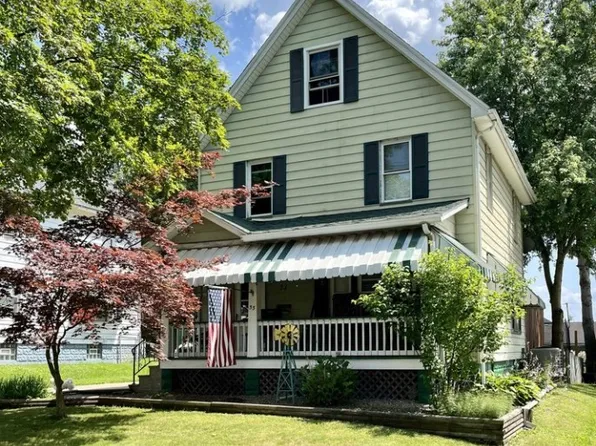 33 Smithsonian St, Girard, OH 44420