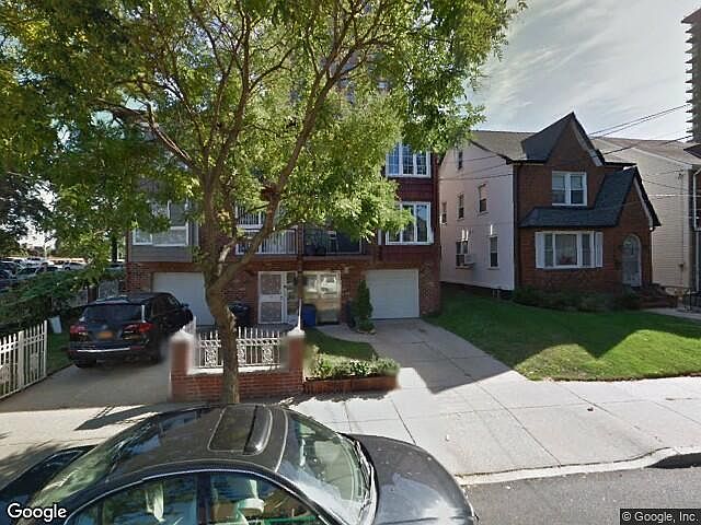 1st image of 16118 65th Ave APT 2