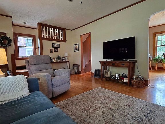 5th image of 3533 Pine St