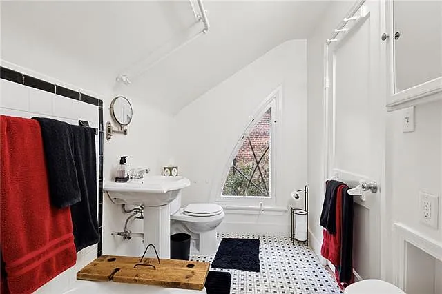 824 Esplanade Ave #UPPER — Photo 9
