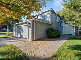 7570 Lighthouse Ln, Reno, NV 89511