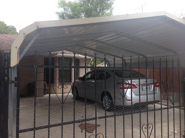 2nd image of 1249 Polk St