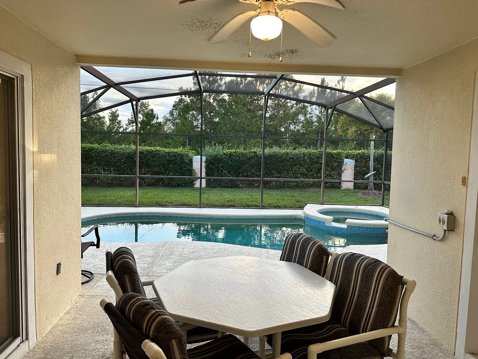 4 bed, 1477 sqft, $2,600 — Photo 3