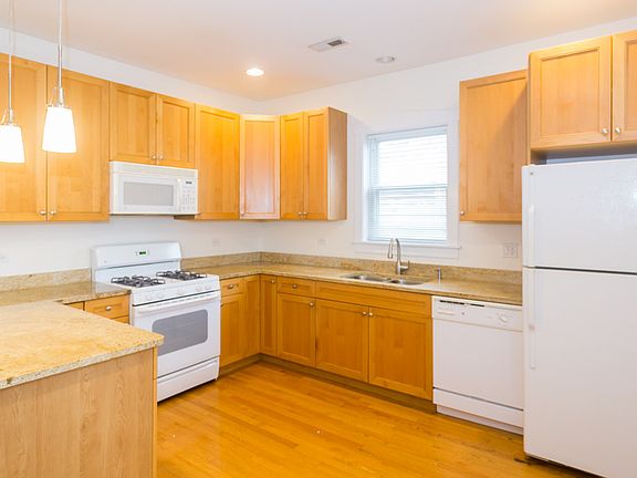 2nd image of 3710 N Troy St #S2