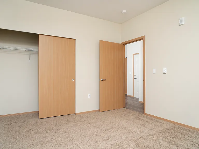 1 Bed 1 Bath Standard - 623 SqFt 1 Bed 1 Bath Standard - 623 SqFt