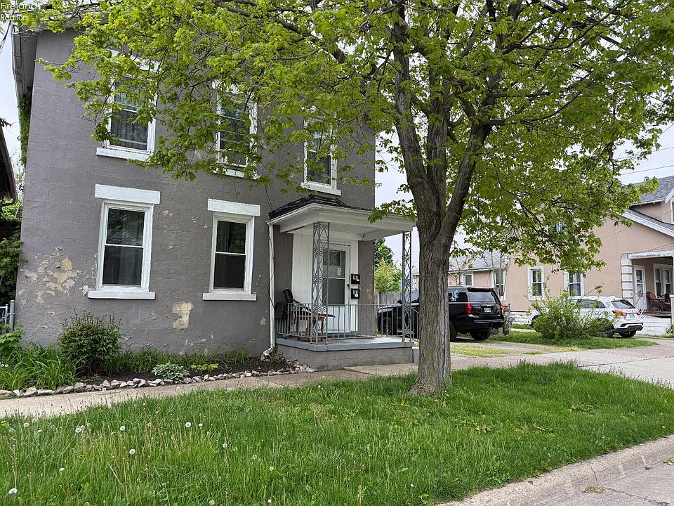 1st image of 903 Franklin St