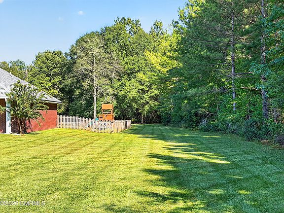 3rd image of 8202 Reservoir Rd