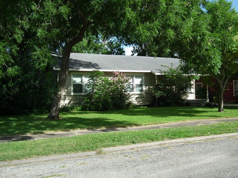 1st image of 338 Whitehall Dr