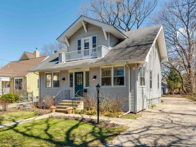 147 Washington Rd, Lake Forest, IL, 60045