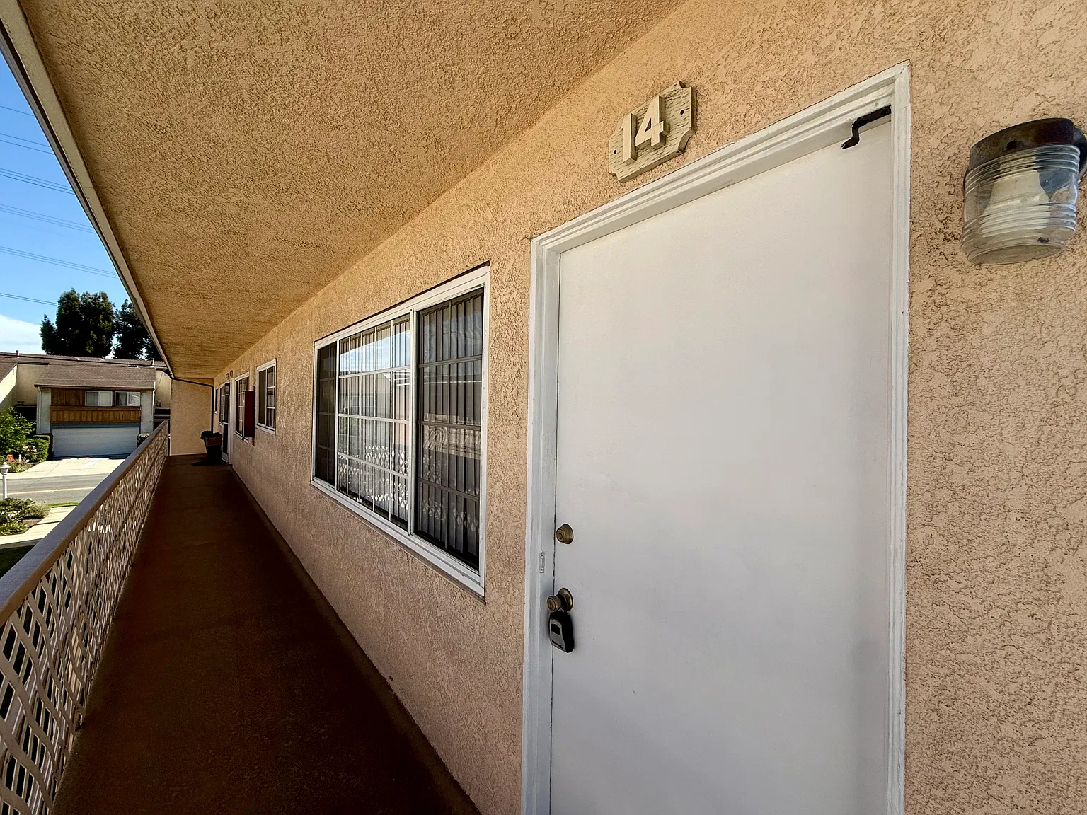 1 bed, 750 sqft, $2,100 — Photo 2