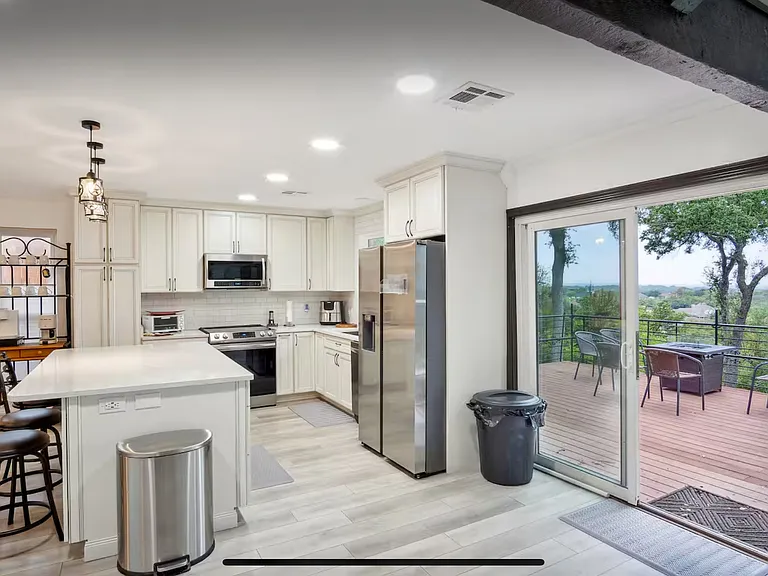 8201 Forest Ridge Dr — Photo 28