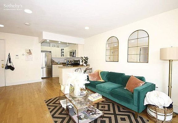 4th image of 18 W 129th St APT 4A