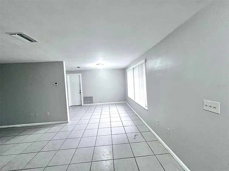 7204 Isle Dr — Photo 8