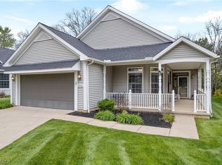 10490 W Ravine View Ct, North Royalton, OH 44133