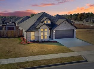 285 Coffee St, Pea Ridge, AR 72751