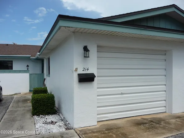 214 Queens Ct, Satellite Beach, FL 32937