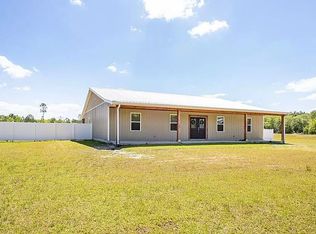 5608 Yellow Bluff Rd, Blackshear, GA 31516