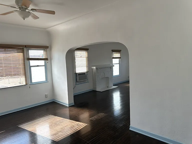 6138 1/2 Saturn St — Photo 8