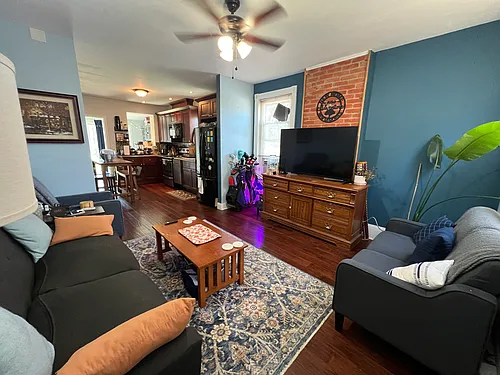 422 Gold St Photo 1