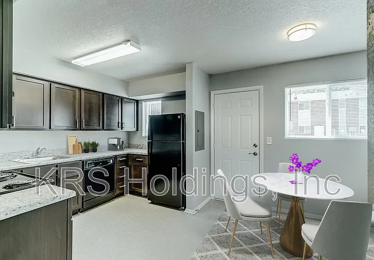 4313 Newsome Dr — Photo 1