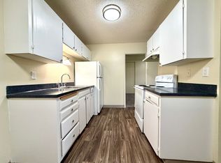 Sweetbriar Apartments, Portland, OR 97218