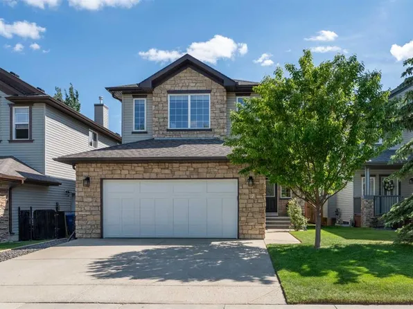 7 Crystal Green Way, Okotoks, AB T1S 2K5
