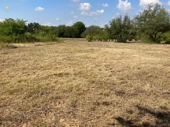 1800 Colony Ct, Tolar, TX 76476